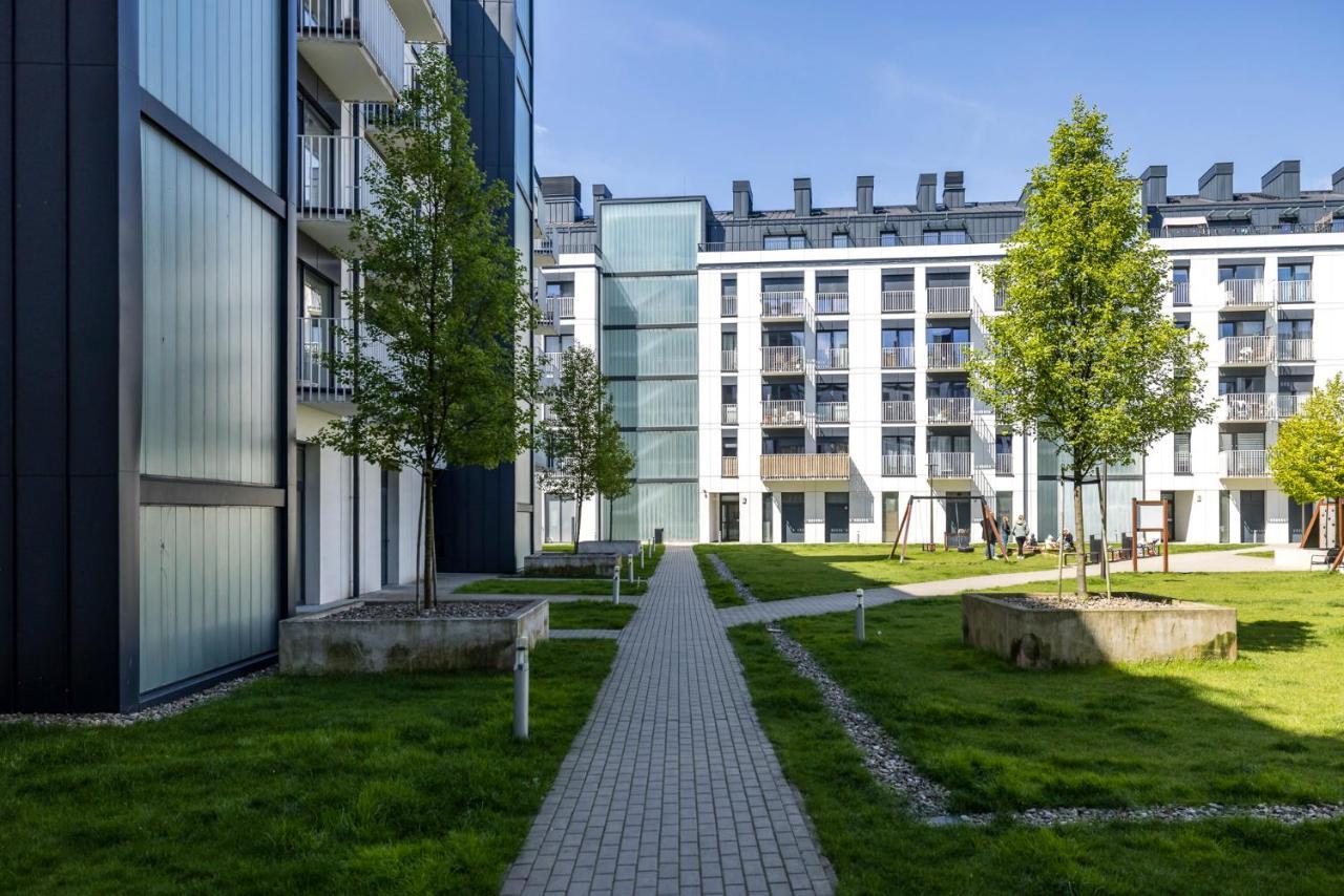 Apartamenty Stare Zoo Zajezdnia Poznań Kültér fotó